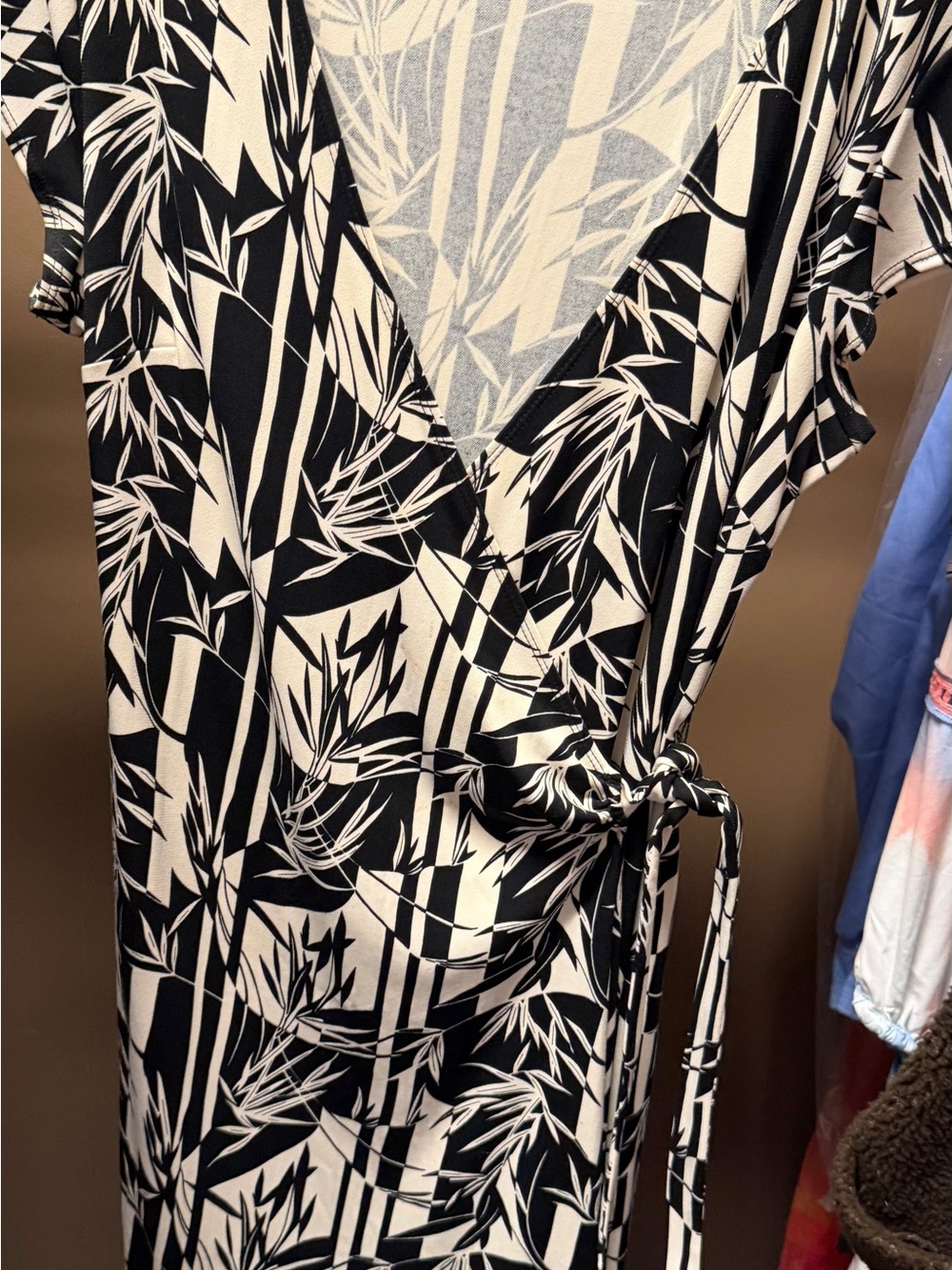 BCBG Black & White Botanical Wrap Tunic
